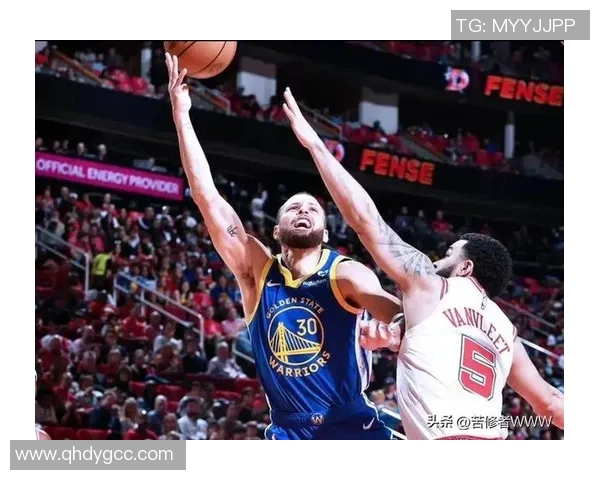 火箭队与勇士队激战27号比赛精彩回顾与赛后分析